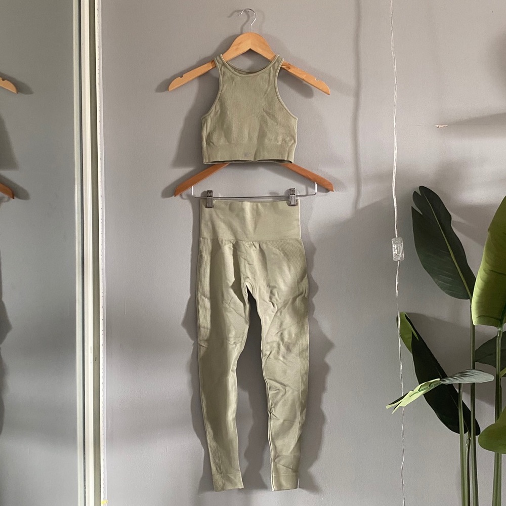 COPY - Set Active Two Piece Set